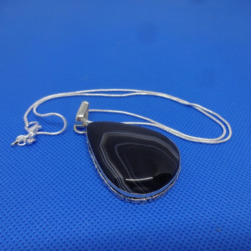 Gorgeous "BANDED  ONYX" Handmade Sterling Necklace 18"  #22